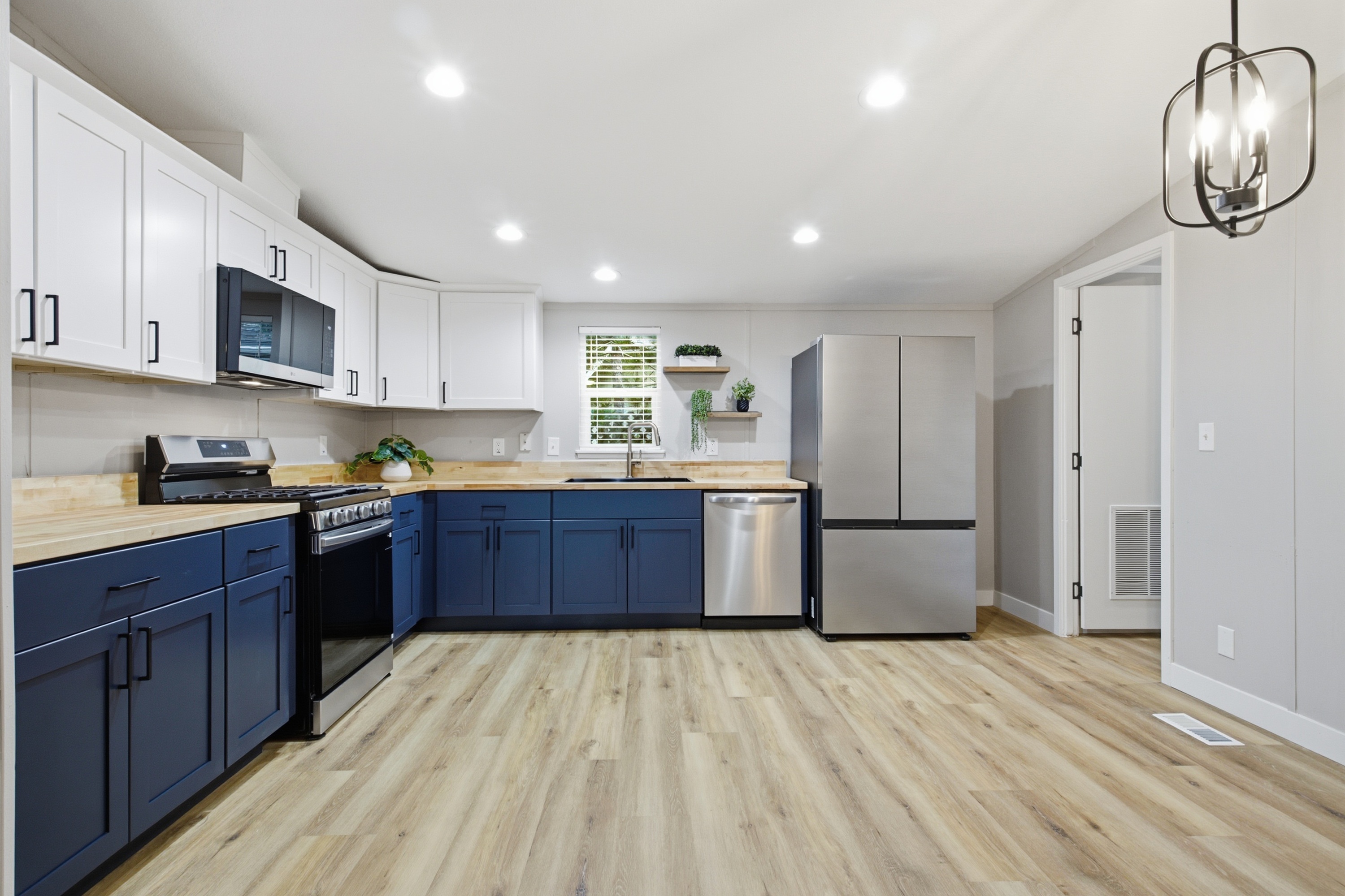 Adirondack — kitchen
